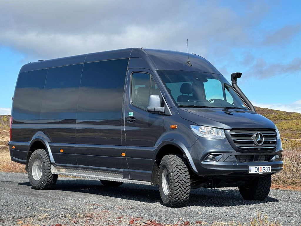 Sprinter 16 pax exterior front 35" tires